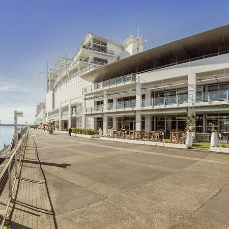 Princes Wharf - Charming 1Br Apartment Окленд Экстерьер фото
