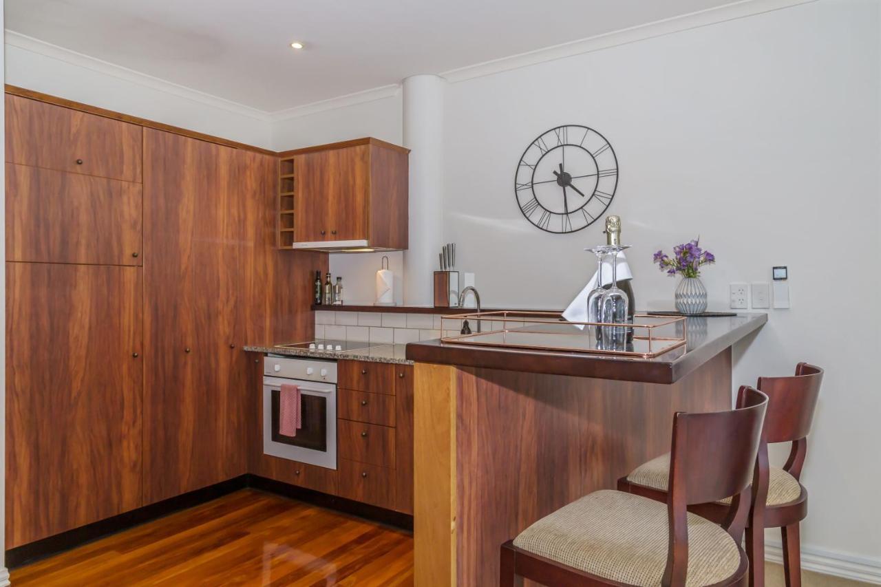 Princes Wharf - Charming 1Br Apartment Окленд Экстерьер фото