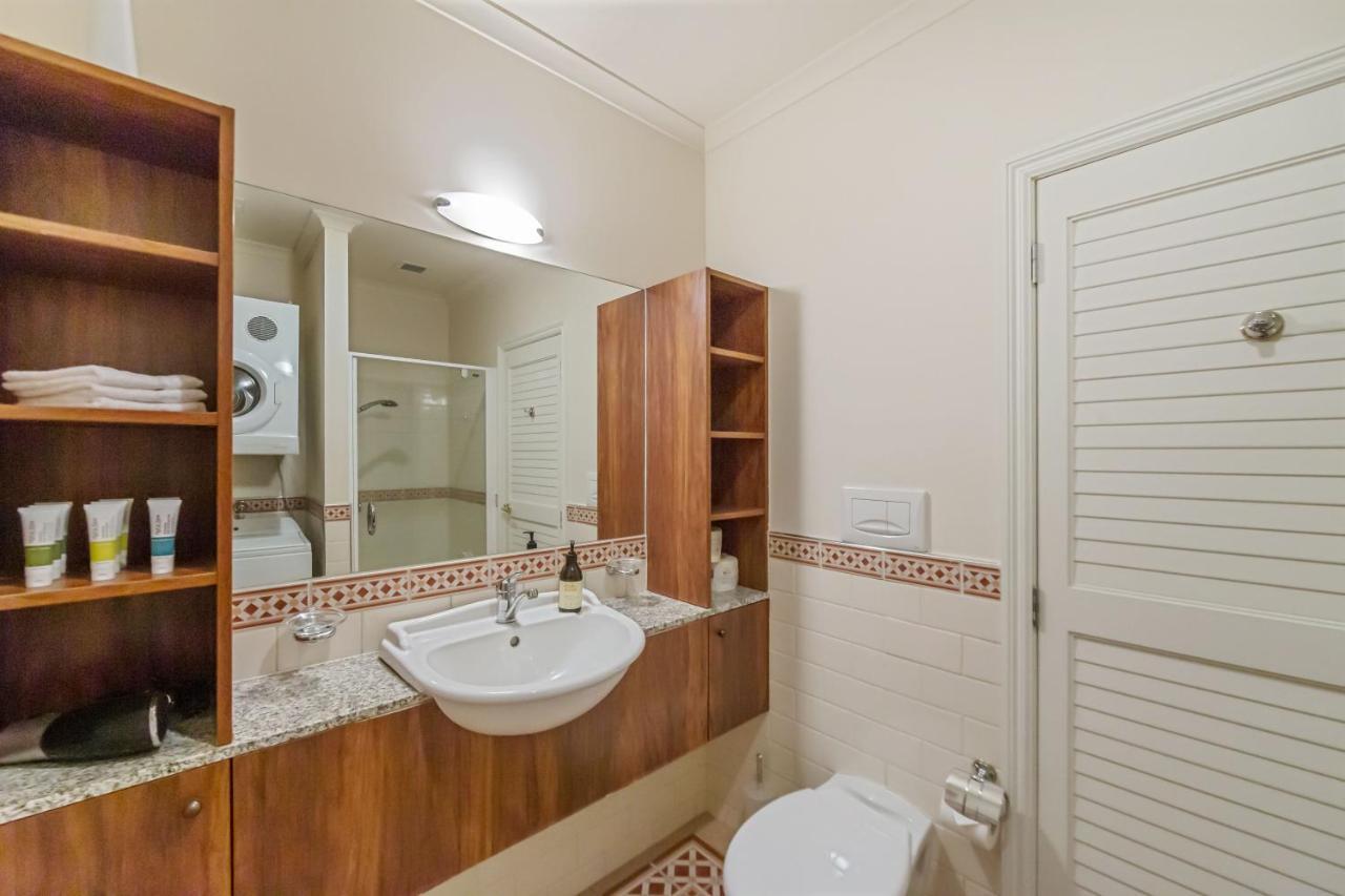 Princes Wharf - Charming 1Br Apartment Окленд Экстерьер фото