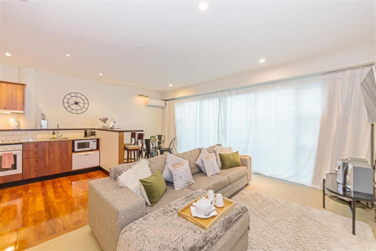 Princes Wharf - Charming 1Br Apartment Окленд Экстерьер фото