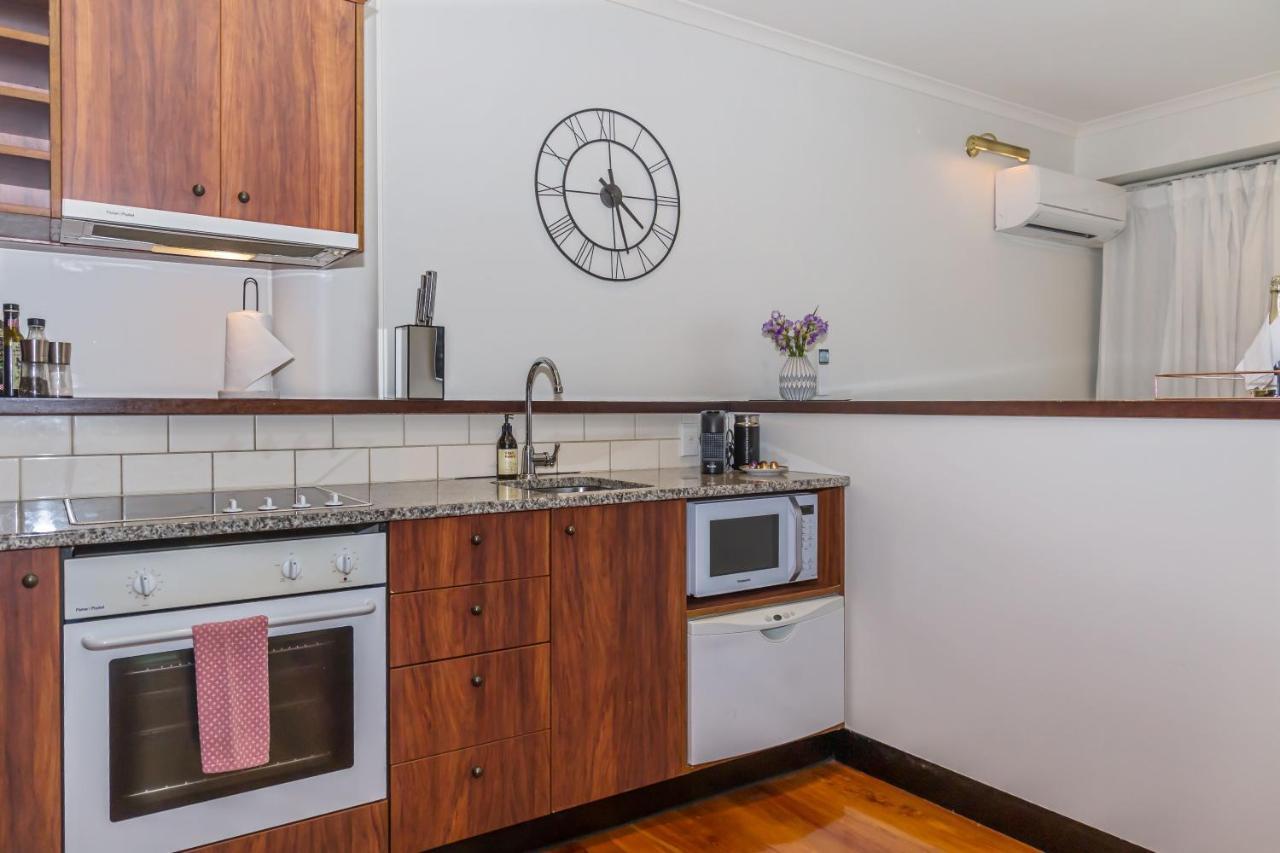 Princes Wharf - Charming 1Br Apartment Окленд Экстерьер фото